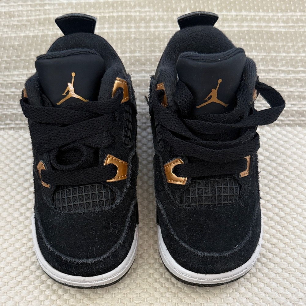 Jordan Kids Black and Gold Sneakers